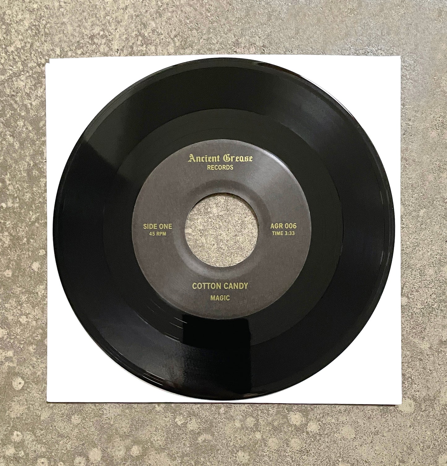 MAGIC ---7"--- BLACK VINYL