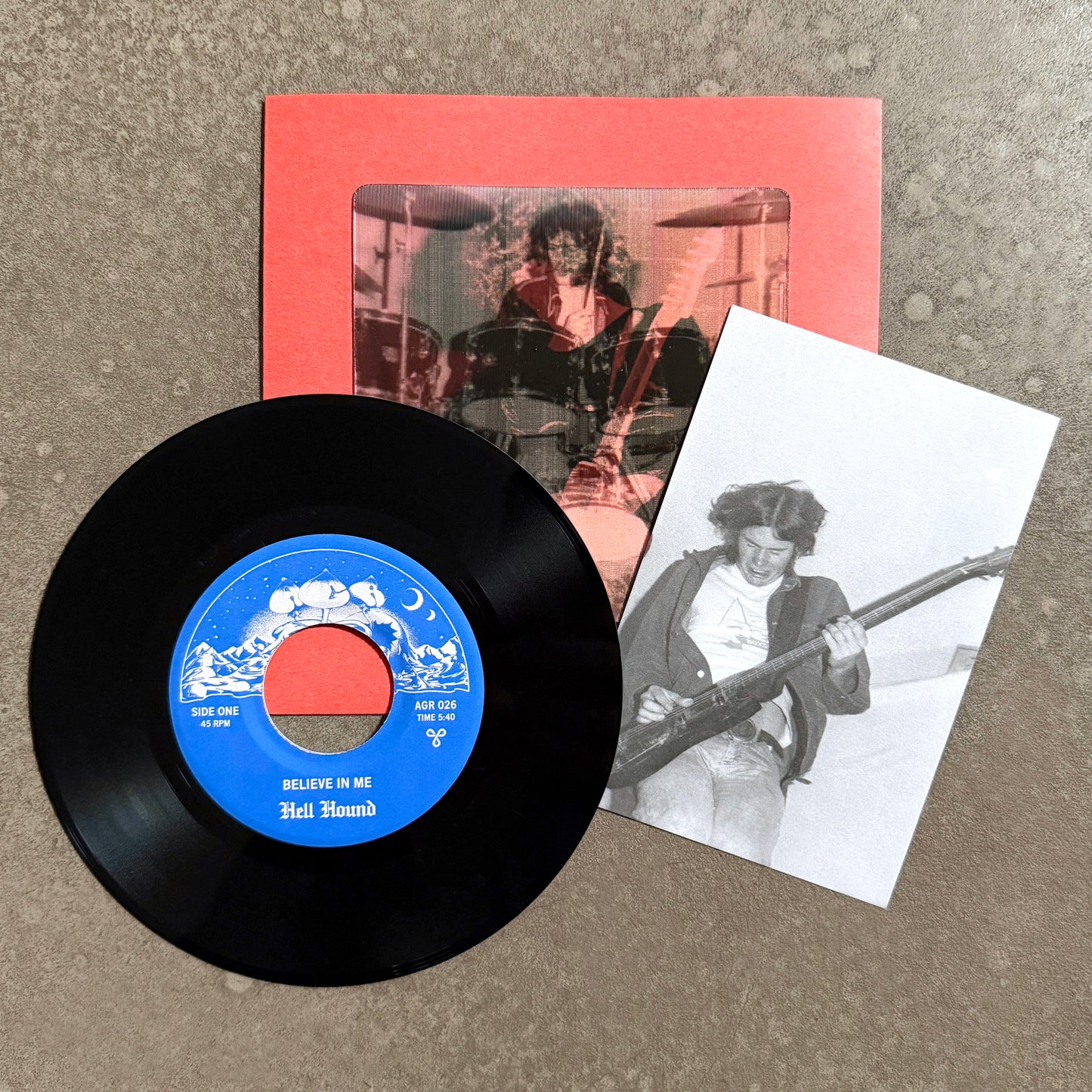 HELL HOUND ---7"--- LENTICULAR FLIP-IMAGE COVER - RED SLEEVE - EDITION OF 15