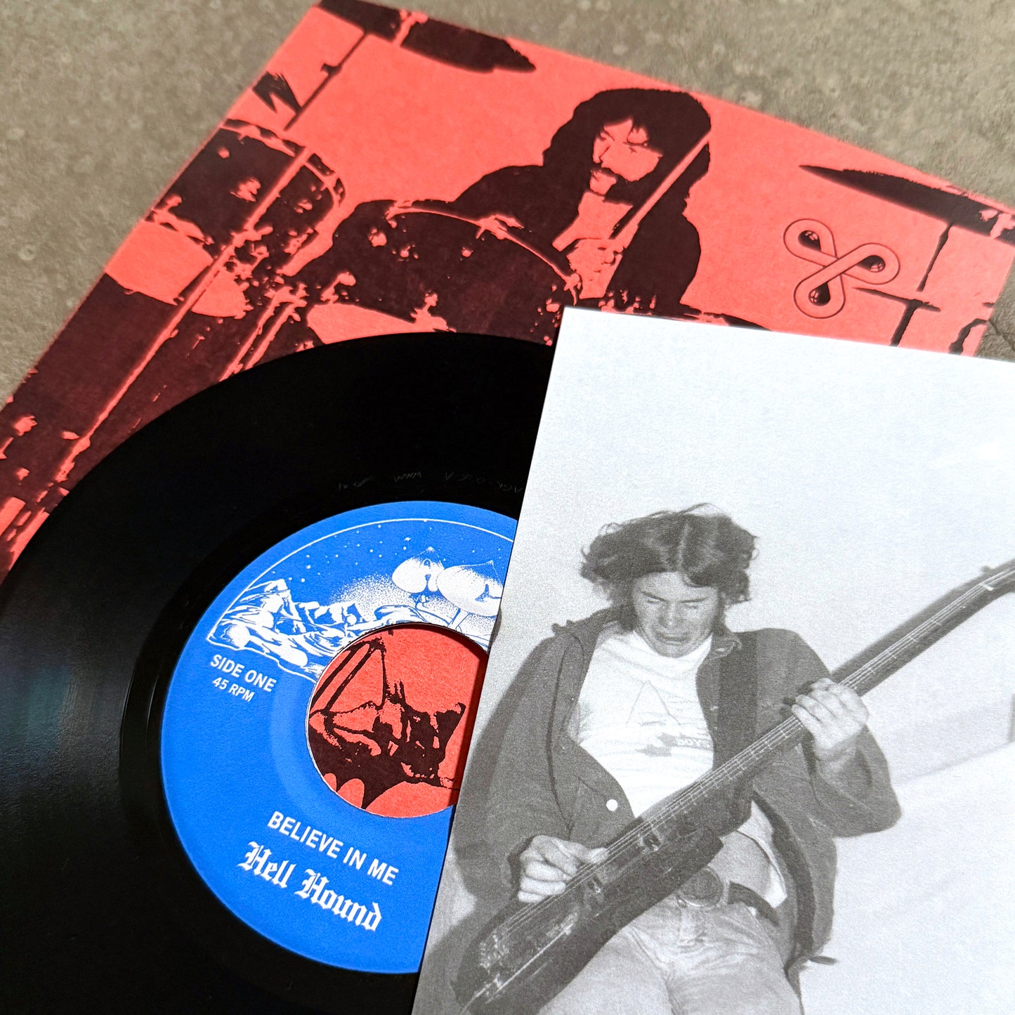 HELL HOUND ---7"--- LENTICULAR FLIP-IMAGE COVER - RED SLEEVE - EDITION OF 15