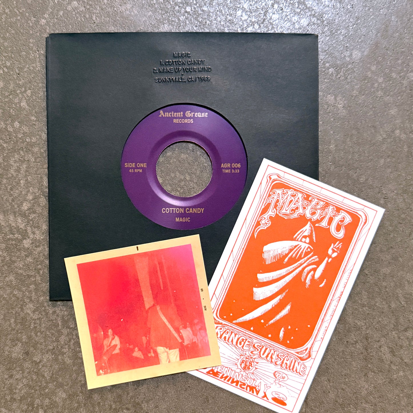MAGIC ---7"--- BLACK VINYL
